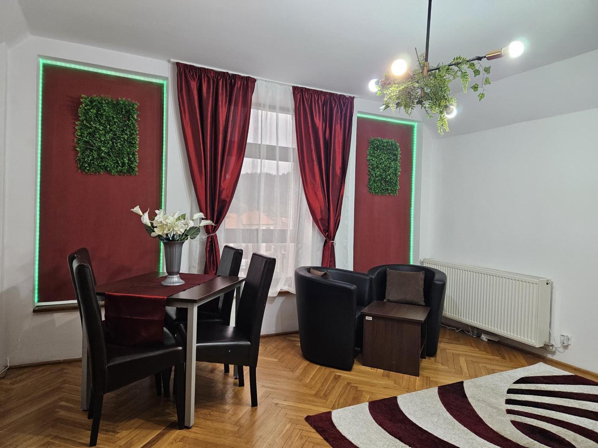 Apartment Zarnesti City Centre Vmp Free Parking Exteriör bild