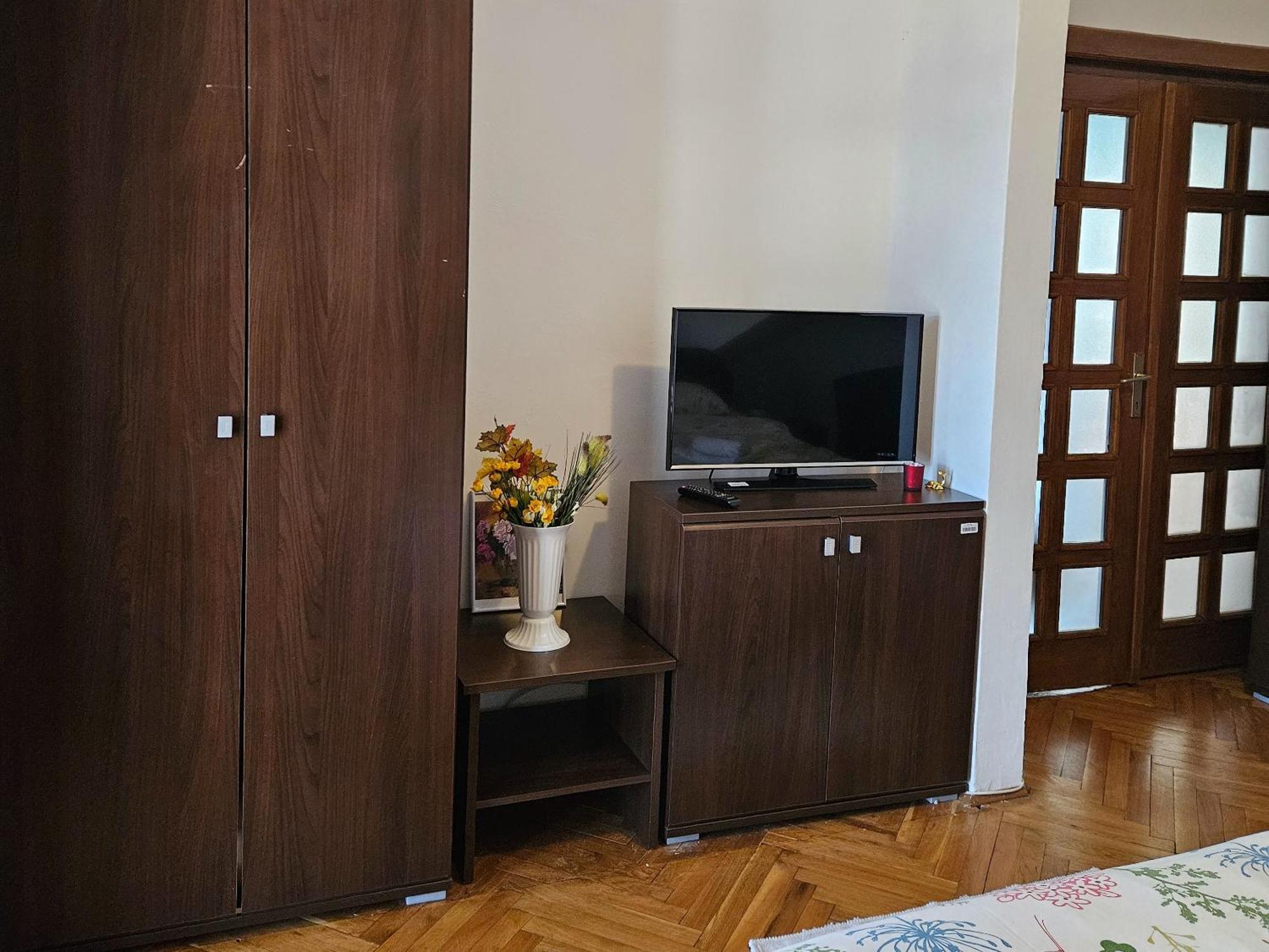 Apartment Zarnesti City Centre Vmp Free Parking Rum bild