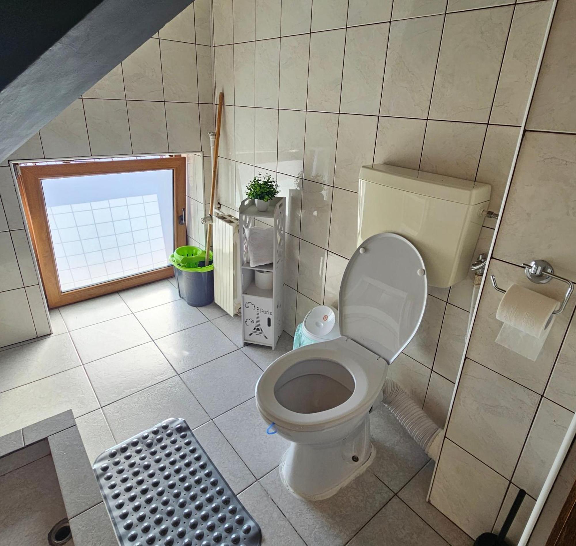 Apartment Zarnesti City Centre Vmp Free Parking Rum bild